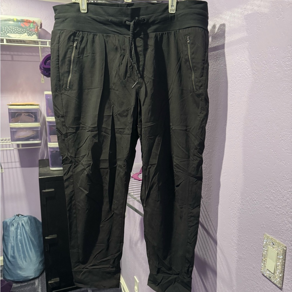 ATHLETA, quik dry jogger, like new